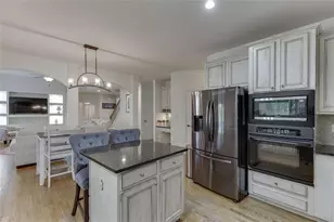 4880 Stone Moss Path, Hoschton, GA 30548 - Photo 14