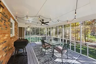 2334 Pine Point Dr, Lawrenceville, GA 30043 - Photo 30