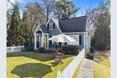 401 Ridgewood Avenue, Gainesville, GA 30501 - Photo 2