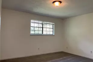 6354 Shannon Pkwy, Union City, GA 30291 - Photo 22