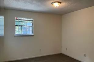 6354 Shannon Pkwy, Union City, GA 30291 - Photo 16