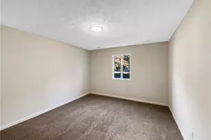 110 Spring Creek Ct, Fayetteville, GA 30215 - Photo 4