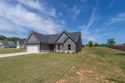 205 Squirrel Run, Good Hope, GA 30641 - Photo 2