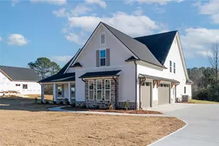 119 Aspen Dr NE, Calhoun, GA 30701 - Photo 2