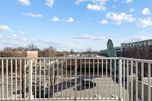 250 Pharr Rd NE, Atlanta, GA 30305 - Photo 10