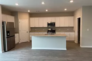 4636 Waxwing St, Hoschton, GA 30548 - Photo 2