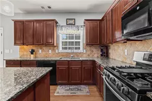 220 Forest Creek Ln, Canton, GA 30115 - Photo 16