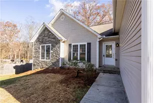 1070 Leighs Brook Way, Dacula, GA 30019 - Photo 2