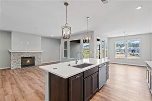 713 Crystal Lk Pkwy, Hoschton, GA 30548 - Photo 8