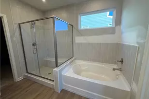 713 Crystal Lk Pkwy, Hoschton, GA 30548 - Photo 4