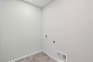 713 Crystal Lk Pkwy, Hoschton, GA 30548 - Photo 24