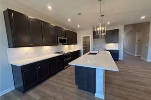 713 Crystal Lk Pkwy, Hoschton, GA 30548 - Photo 2