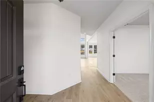 737 Crystal Lk Pkwy, Hoschton, GA 30548 - Photo 2