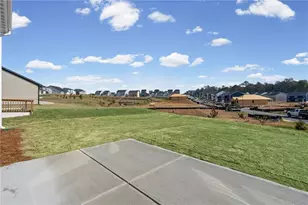 737 Crystal Lk Pkwy, Hoschton, GA 30548 - Photo 32