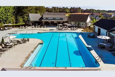 737 Crystal Lake Parkway, Hoschton, GA 30548 - Photo 8