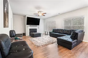 2428 Hanover Woods Rd, Lithonia, GA 30058 - Photo 6