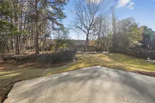 3621 Hutchinson Trace Dr, Cumming, GA 30040 - Photo 20