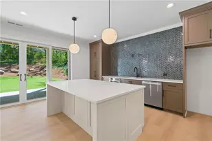 816 Hillwood Dr, Marietta, GA 30068 - Photo 4