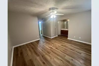 462 Peachtree Ridge Drive, Lawrenceville, GA 30043 - Photo 8