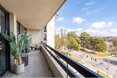 2660 Peachtree Road NW #9G, Atlanta, GA 30305 - Photo 16