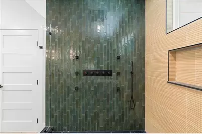 2454 Caladium Drive NE, Atlanta, GA 30345 - Photo 38