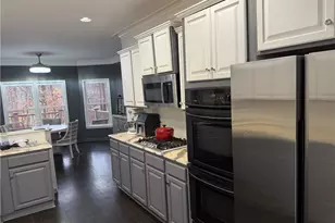 5135 Highland Lake Dr, Atlanta, GA 30349 - Photo 8