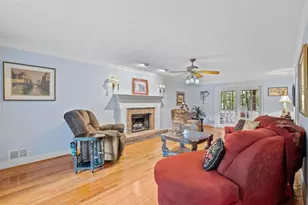 1165 Johnson Cir, Lawrenceville, GA 30046 - Photo 8