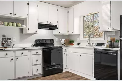 279 Allison Court, Riverdale, GA 30274 - Photo 4