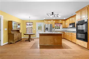 328 Rain Valley Cir, Meansville, GA 30256 - Photo 12