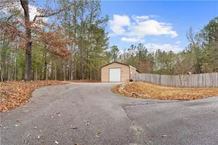 328 Rain Valley Cir, Meansville, GA 30256 - Photo 26