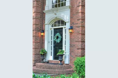 3999 The Dales Lane NW, Peachtree Corners, GA 30092 - Photo 6