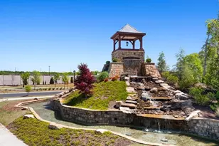 158 King Vlg, Braselton, GA 30517 - Photo 4