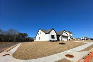 193 Wingate Dr, Winder, GA 30680 - Photo 4