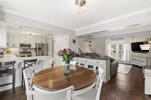 225 Barrington Dr E, Roswell, GA 30076 - Photo 8