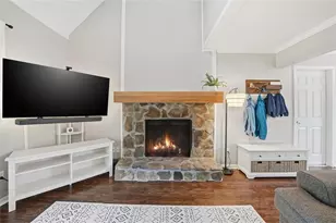 225 Barrington Dr E, Roswell, GA 30076 - Photo 6