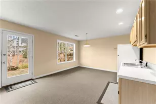 9260 Bayhill Dr, Gainesville, GA 30506 - Photo 20