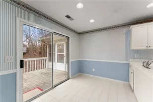 9260 Bayhill Dr, Gainesville, GA 30506 - Photo 10