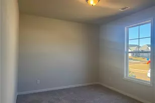 184 Rosewood Park Dr, Hoschton, GA 30548 - Photo 6