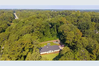 2174 Deer Ridge, Smoke Rise, GA 30087 - Photo 4