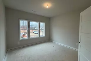 45 Rose Lake Ct, Hoschton, GA 30548 - Photo 6