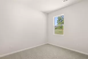 1898 Roxey Land, Winder, GA 30680 - Photo 10