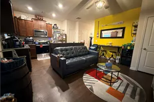 1214 Highwood Ln, Atlanta, GA 30344 - Photo 2