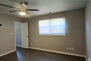 875 S Hairston Rd, Stone Mountain, GA 30088 - Photo 14