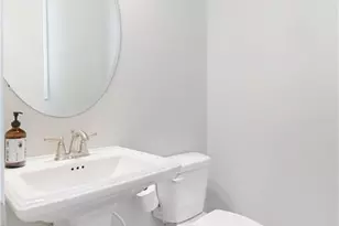 1859 Commons Pl, Atlanta, GA 30318 - Photo 18