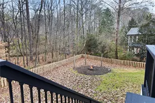 1029 Regency Dr, Acworth, GA 30102 - Photo 32