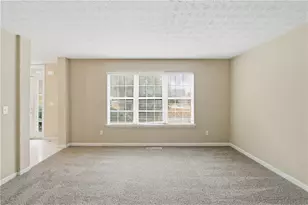 3774 Hollow Oak Ln, Lithonia, GA 30038 - Photo 10