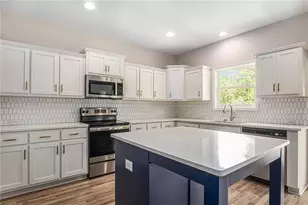 111 Hamilton Lake View Ct, Lagrange, GA 30241 - Photo 4