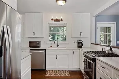 2855 Old Carriage Drive SW, Marietta, GA 30060 - Photo 4