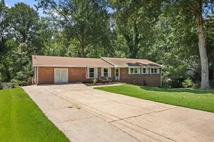 2855 Old Carriage Dr SW, Marietta, GA 30060 - Photo 2