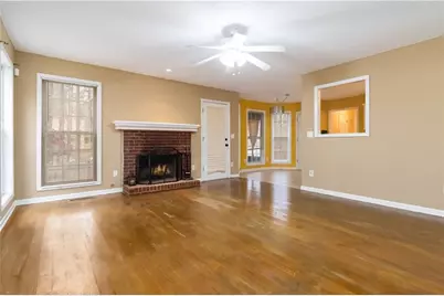 255 Camden Park Drive, Lawrenceville, GA 30046 - Photo 10